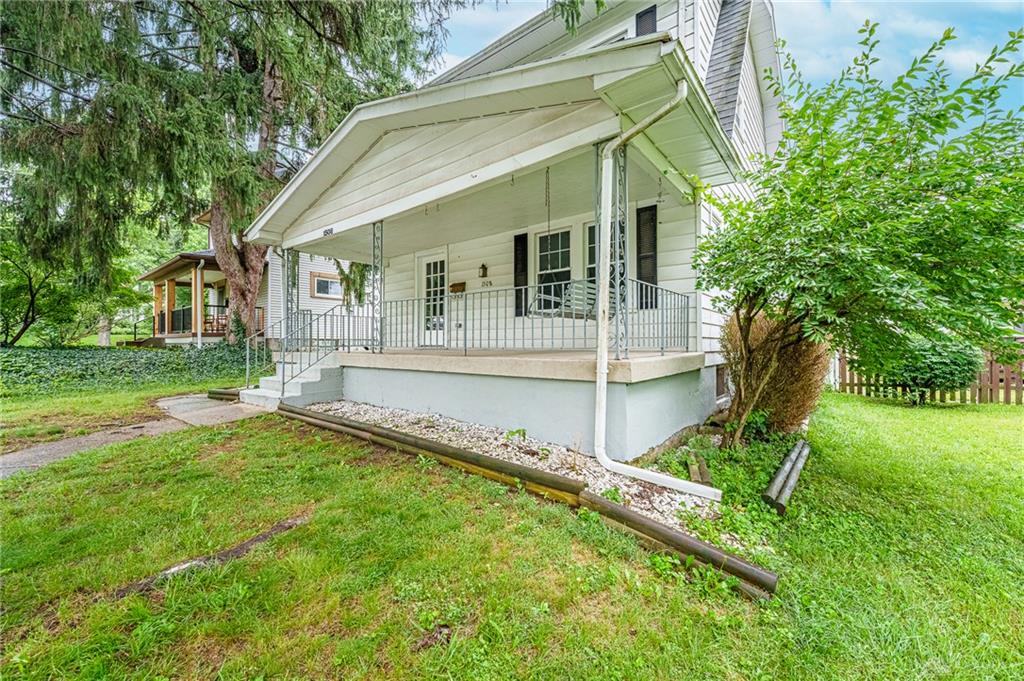 1508 Constance Property Photo 2