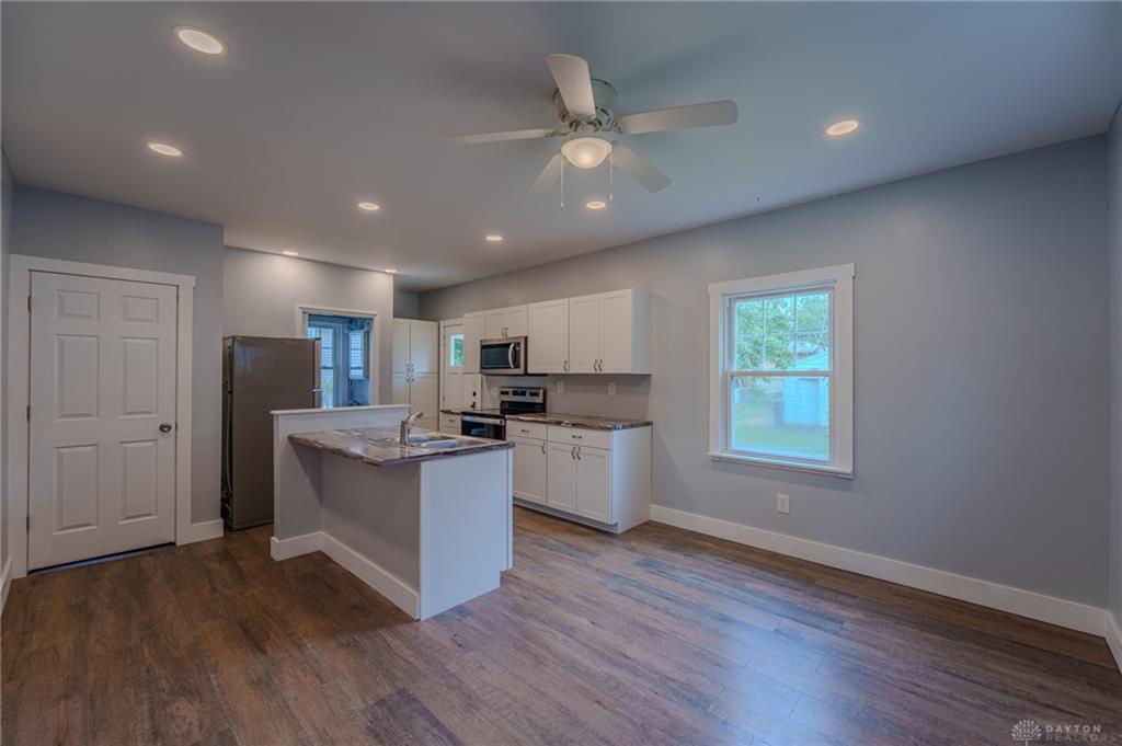 1508 Constance Property Photo 10