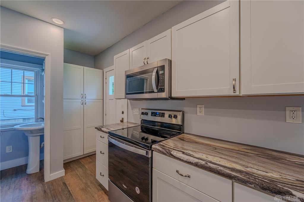 1508 Constance Property Photo 16