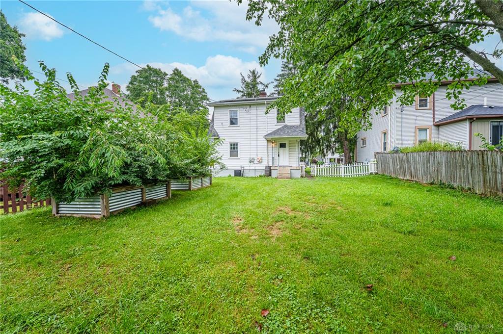 1508 Constance Property Photo 33