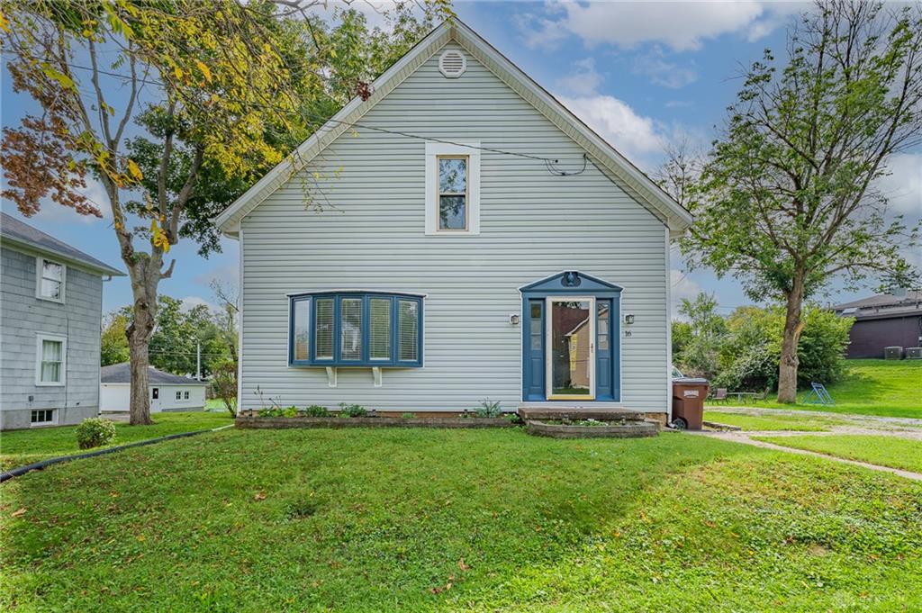 16 Springway Property Photo 1