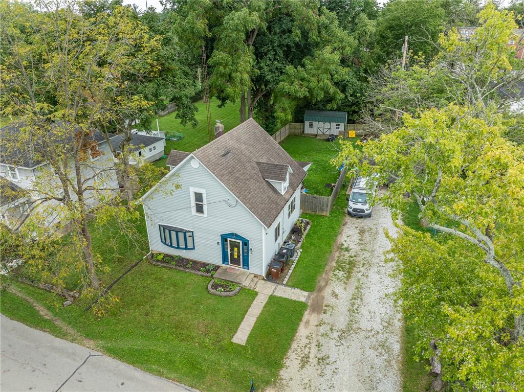 16 Springway Property Photo 3