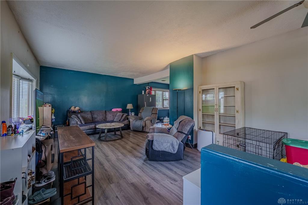 16 Springway Property Photo 8