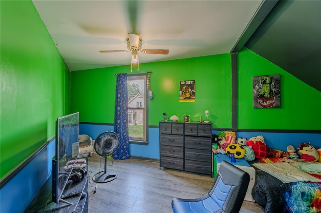 16 Springway Property Photo 25