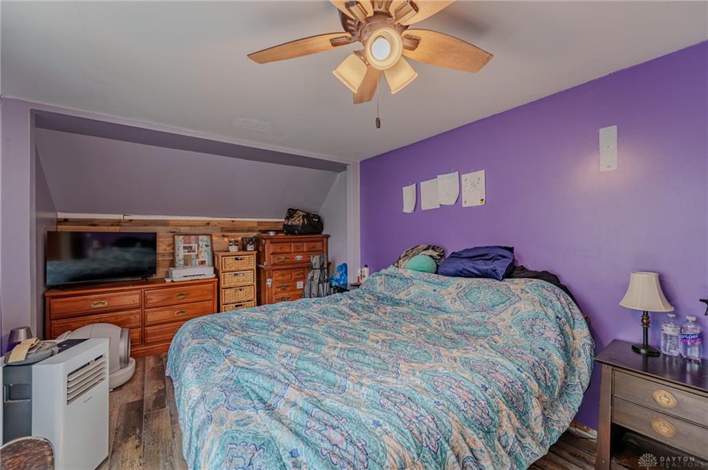 16 Springway Property Photo 28