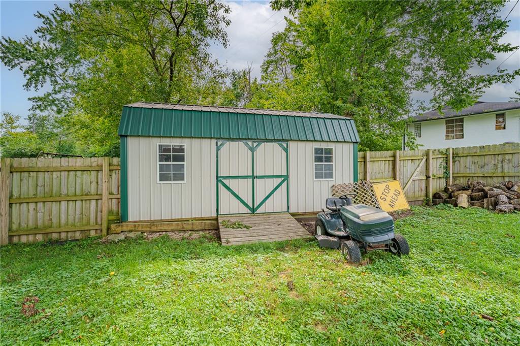 16 Springway Property Photo 38