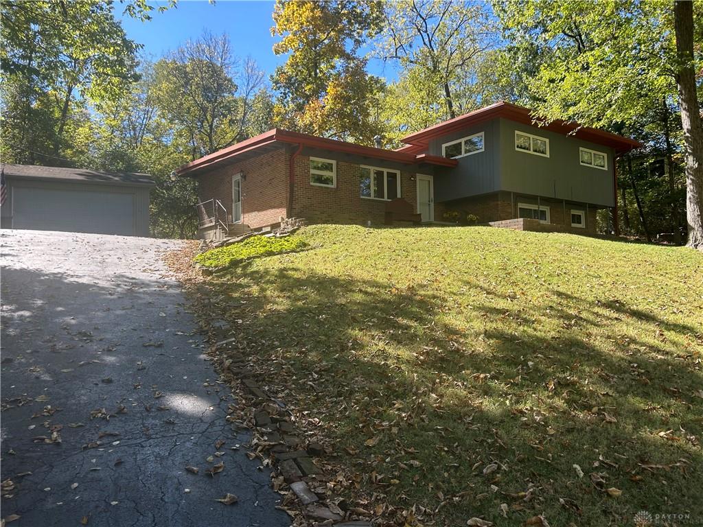 1535 Winding Property Photo 1