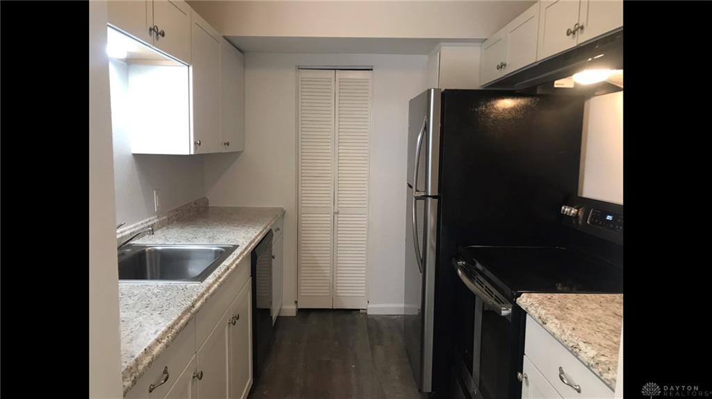 2167 W Schantz Property Photo 5