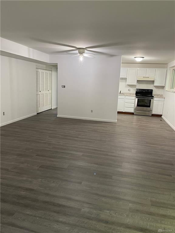 2167 W Schantz Property Photo 12