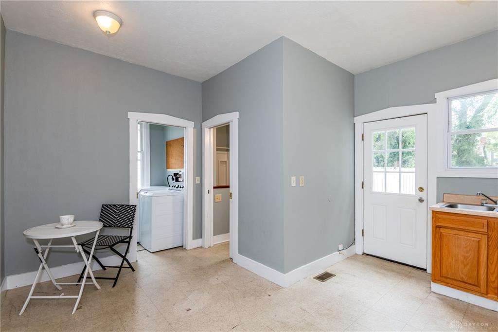 263 Wyoming Property Photo 14