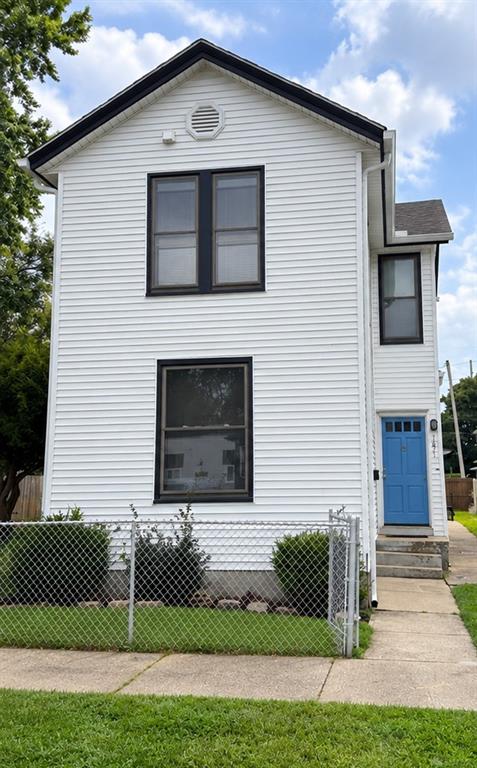 1621 Edison Property Photo 1