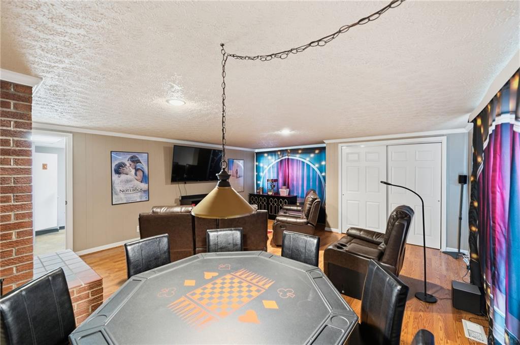1221 James Property Photo 25