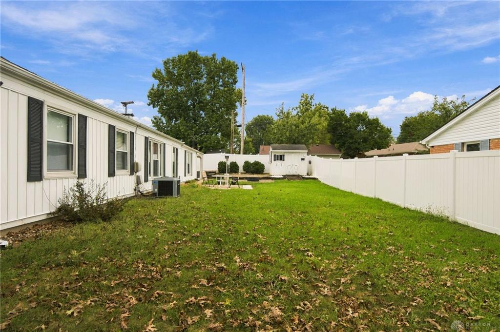 1221 James Property Photo 41
