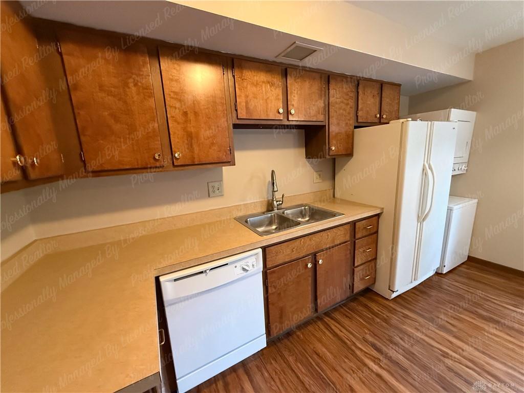 290 E Alex Bell 4 Property Photo 11