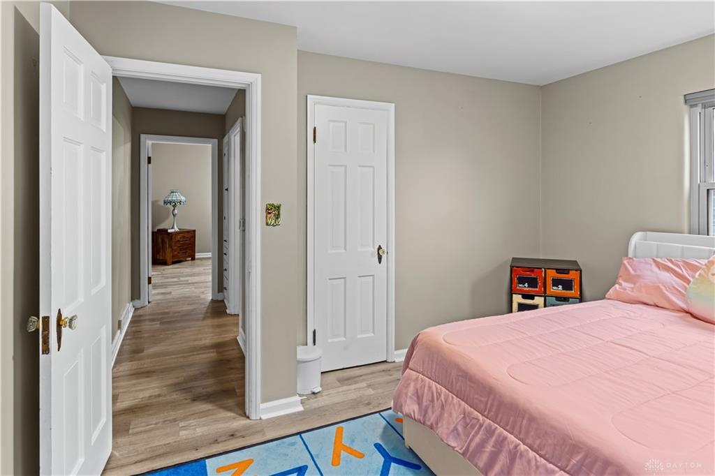 208 E Dorothy Property Photo 15
