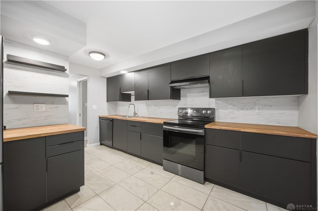 1108 Georgian Property Photo 6