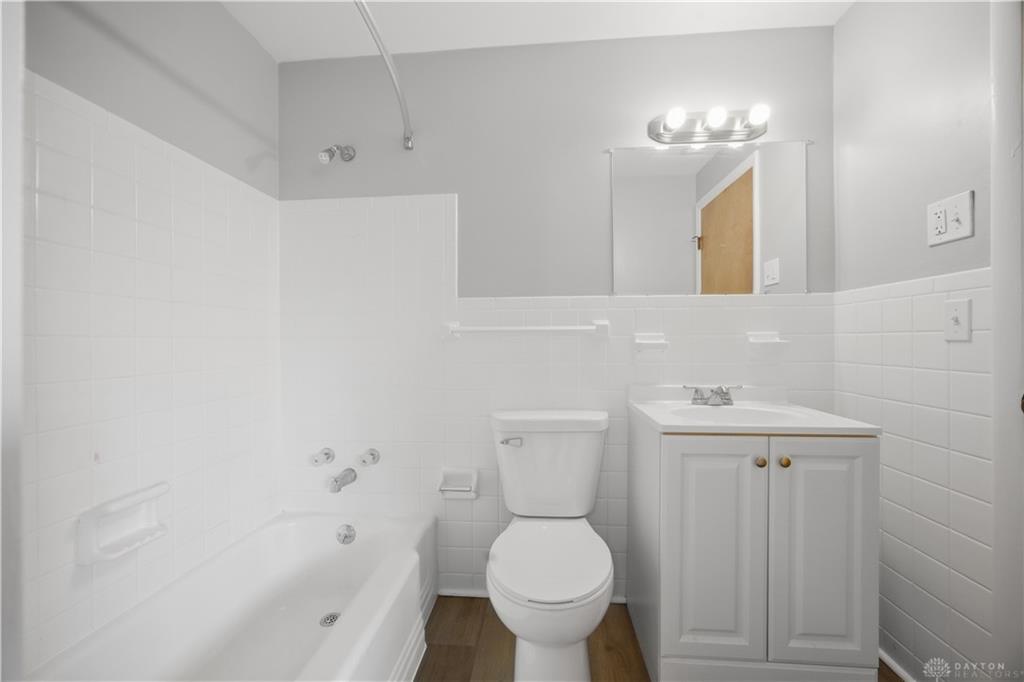 1108 Georgian Property Photo 26