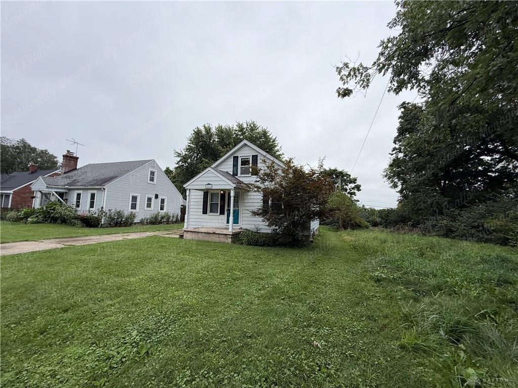 1516 Norton Property Photo 3