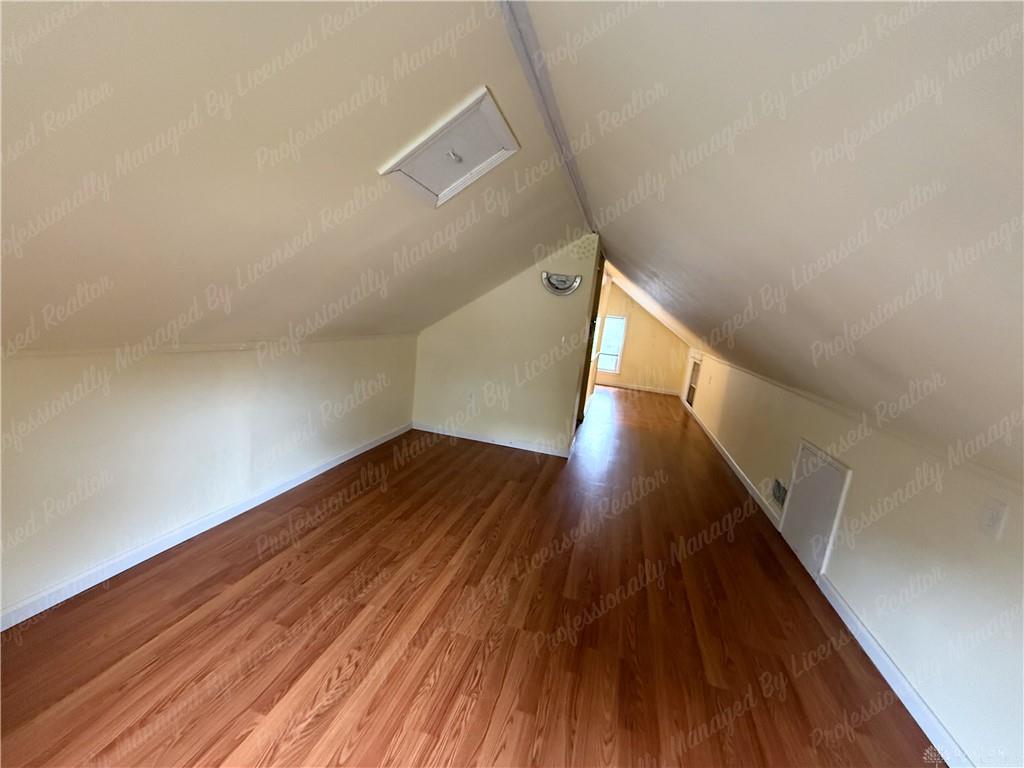 1516 Norton Property Photo 23