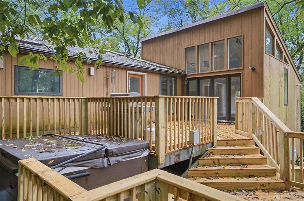 1617 Big Hill Property Photo 5