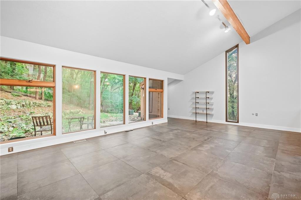 1617 Big Hill Property Photo 25
