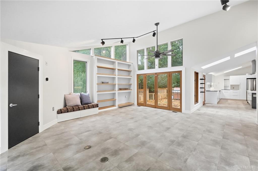 1617 Big Hill Property Photo 43