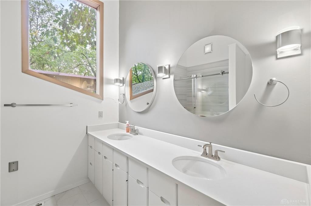 1617 Big Hill Property Photo 54