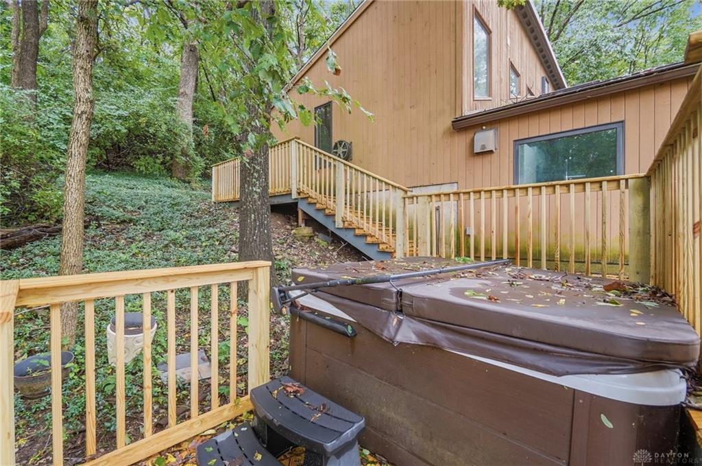 1617 Big Hill Property Photo 79