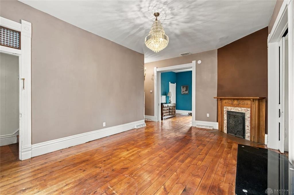 117 N Main Property Photo 4