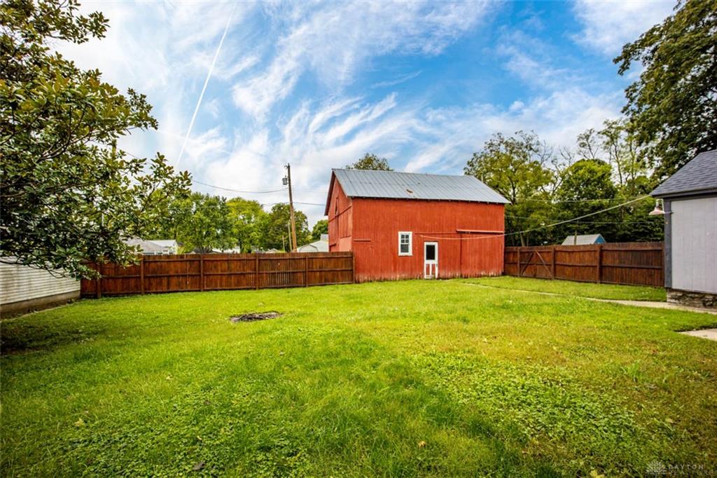 117 N Main Property Photo 31