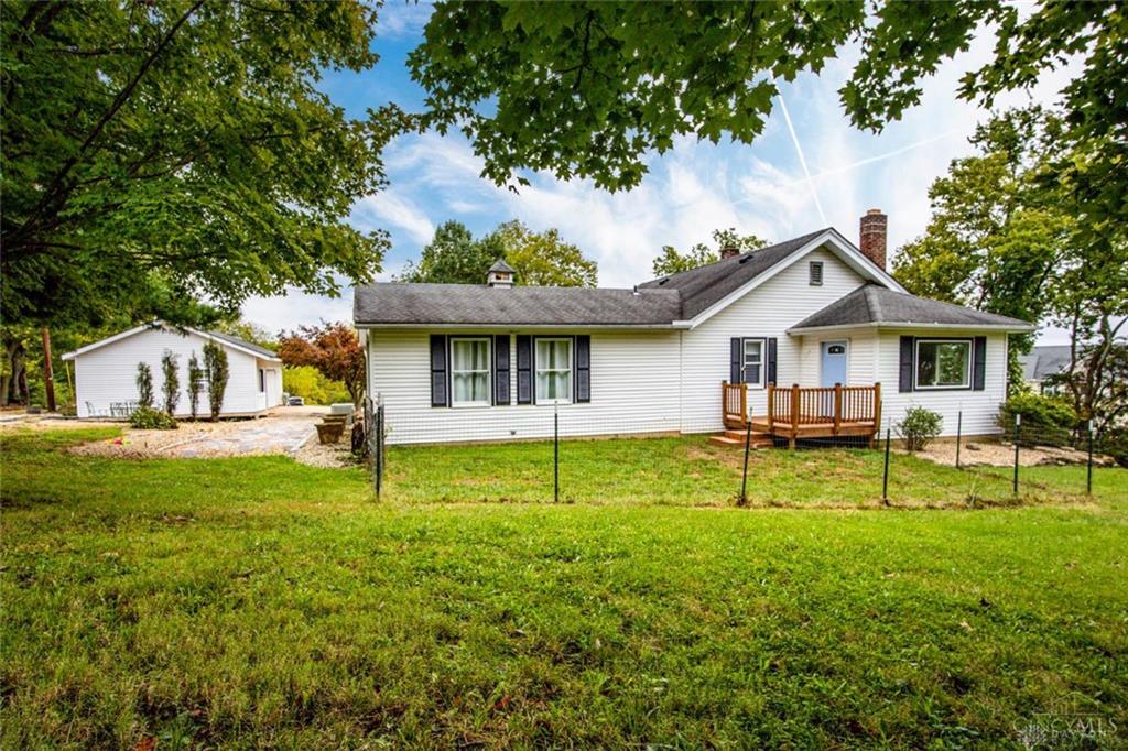 1840 Gardner Property Photo 4