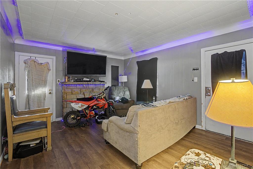 8802 Pine Property Photo 7