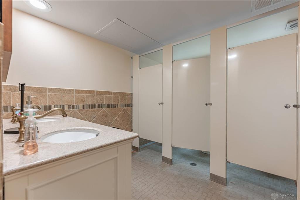 3500 Governors Property Photo 80