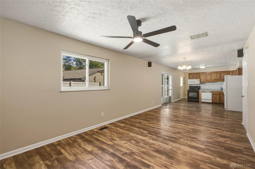 634 Martin Property Photo 19