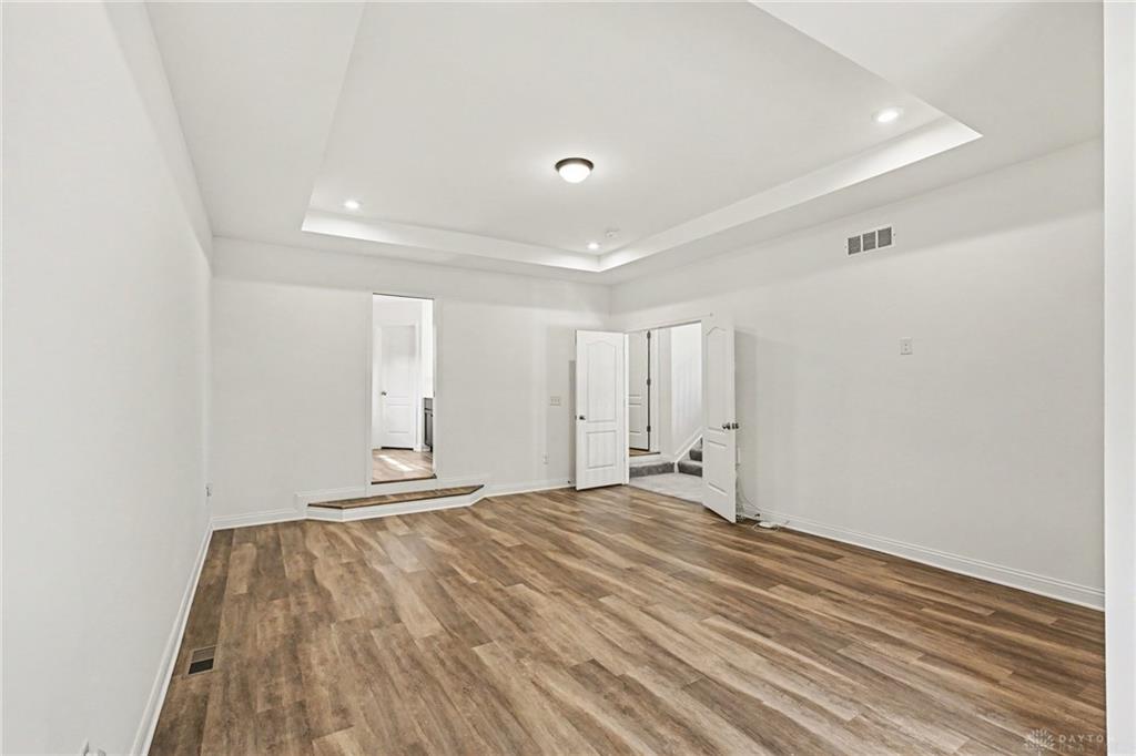 2112 Silver Linden Property Photo 17