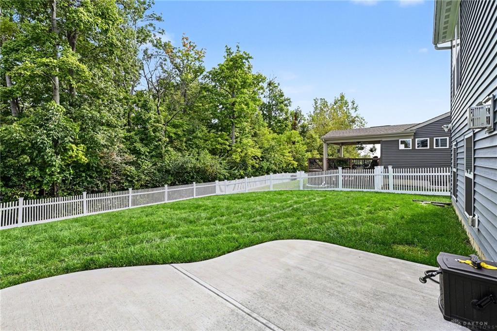 2112 Silver Linden Property Photo 37