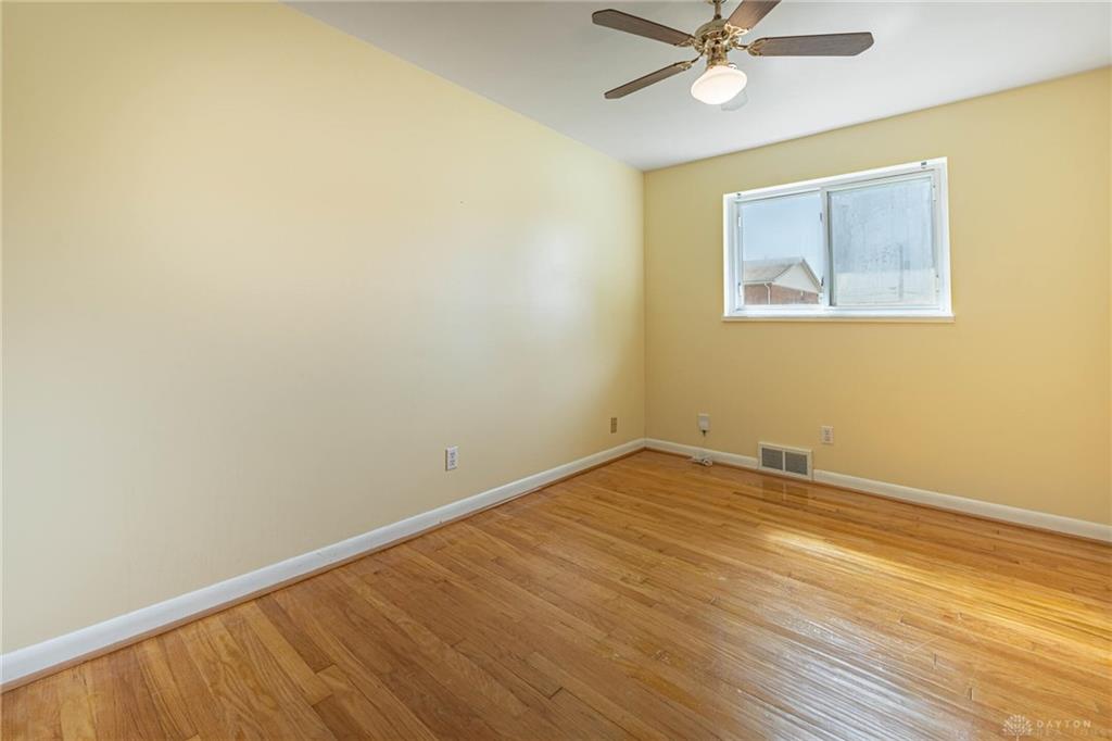 1233 Cloverfield Property Photo 15