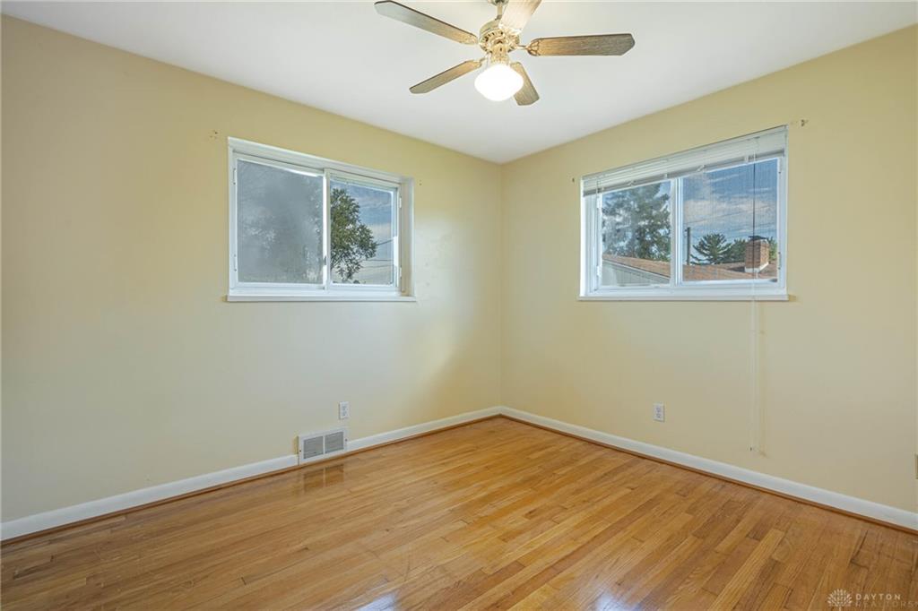 1233 Cloverfield Property Photo 21
