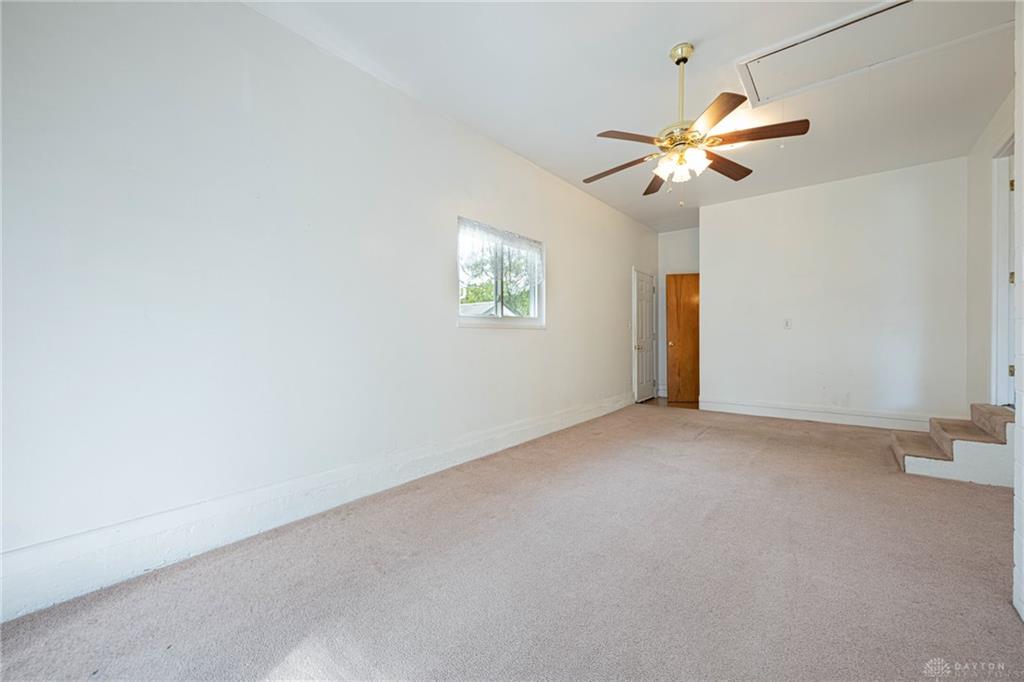 1233 Cloverfield Property Photo 24
