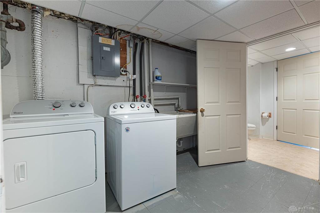 1233 Cloverfield Property Photo 34