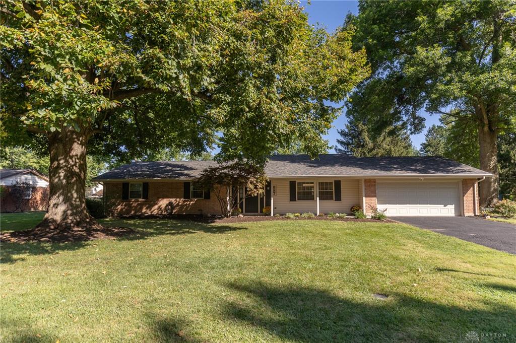 887 New England Property Photo 1
