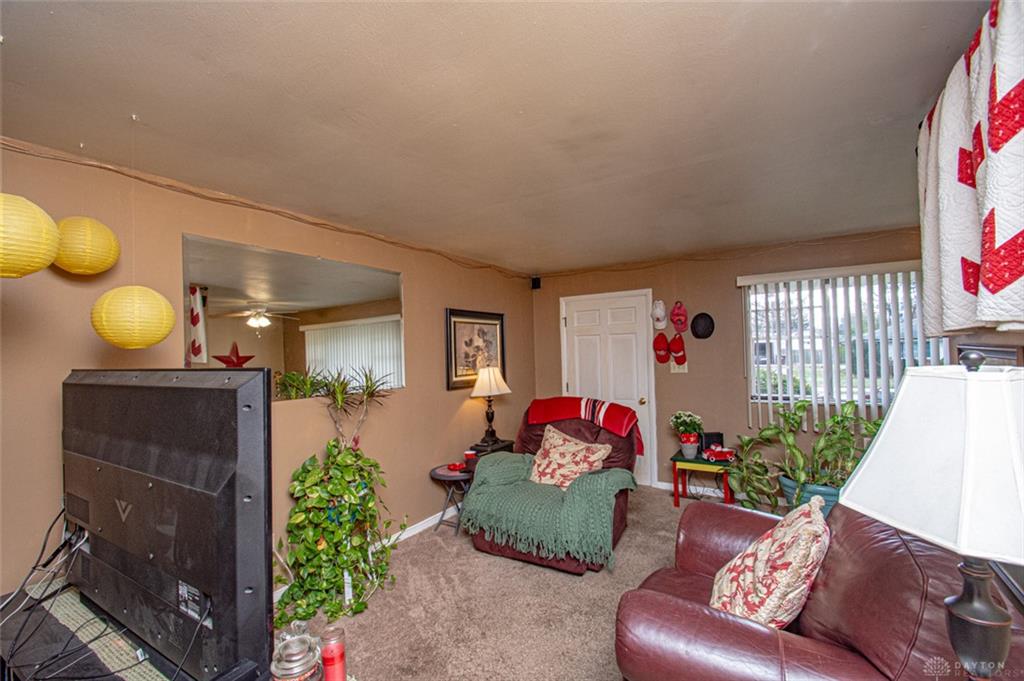 1511 Willamet Property Photo 3
