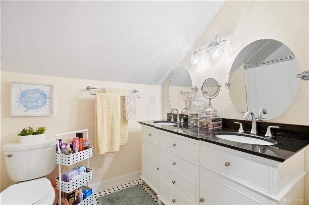 843 Dayton Property Photo 64