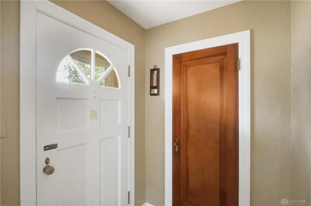 1034 Croyden Property Photo 5