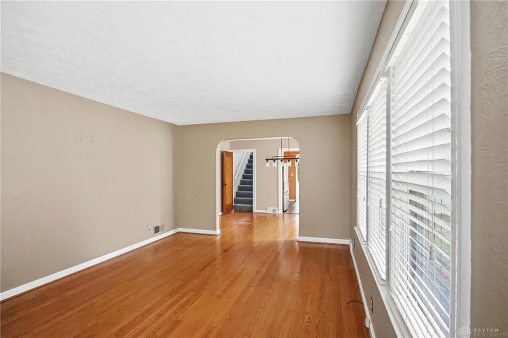 1034 Croyden Property Photo 9