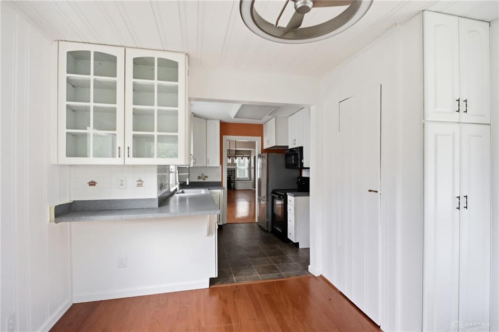 1034 Croyden Property Photo 21