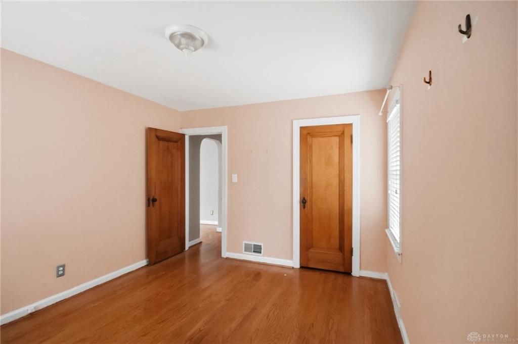 1034 Croyden Property Photo 24
