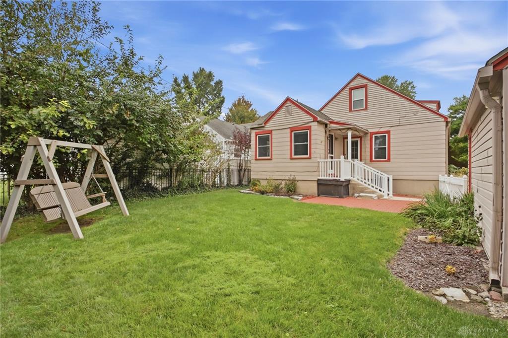 1034 Croyden Property Photo 47