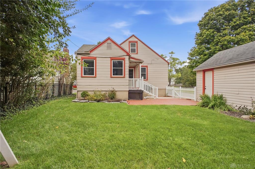1034 Croyden Property Photo 48