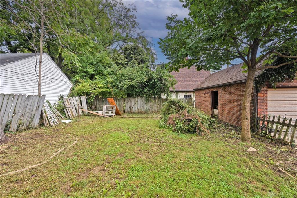 1606 Benson Property Photo 31
